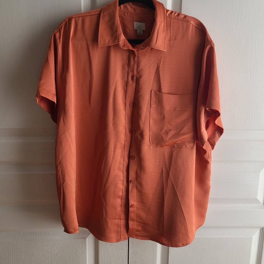 Button up, short sleeve top
